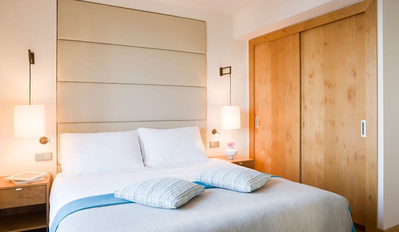 SUN GARDENS -TWO  BEDROOM RESIDENCE SEA VIEW BED